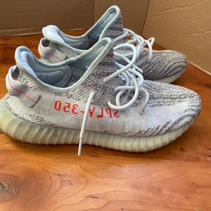 USED - Yeezy 350 blue tint
